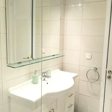 Spacious & Sunny Kolonaki 5 Mins Metro/acx3/1.5 Bt Athens